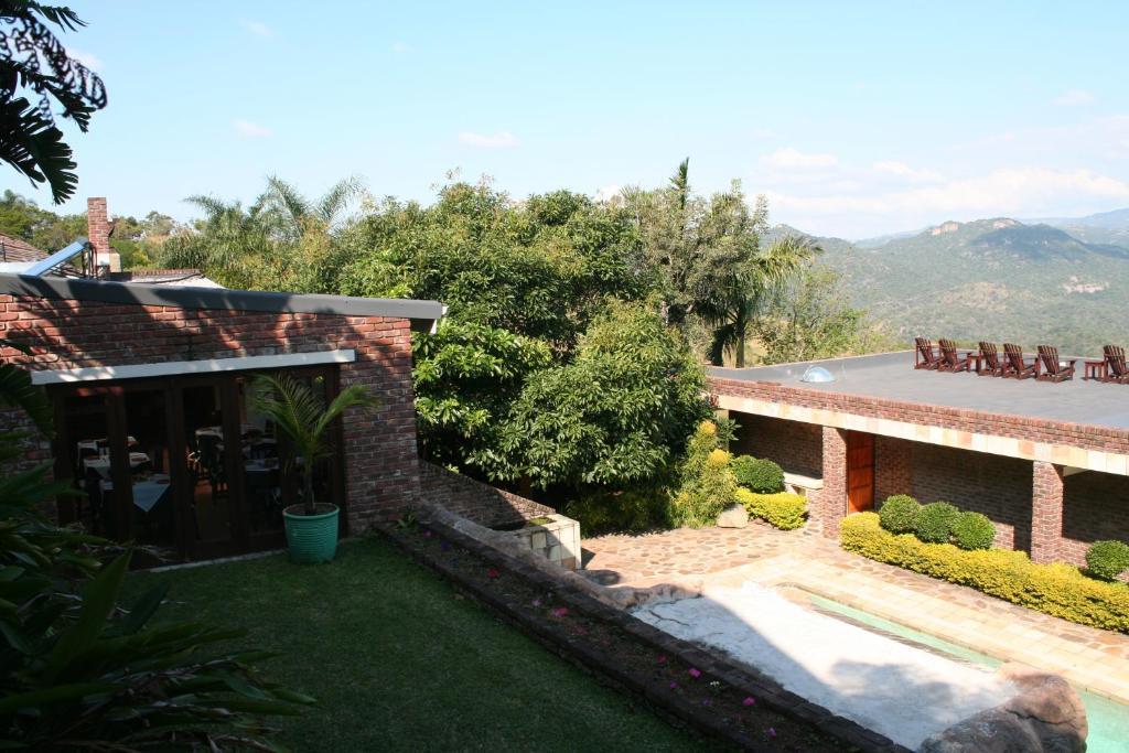 Columbus Guest House Mbombela Exteriör bild